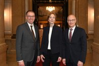 Begrüßung Annen, Schröder, Tschentscher Begrüßung Annen, Schröder, Tschentscher